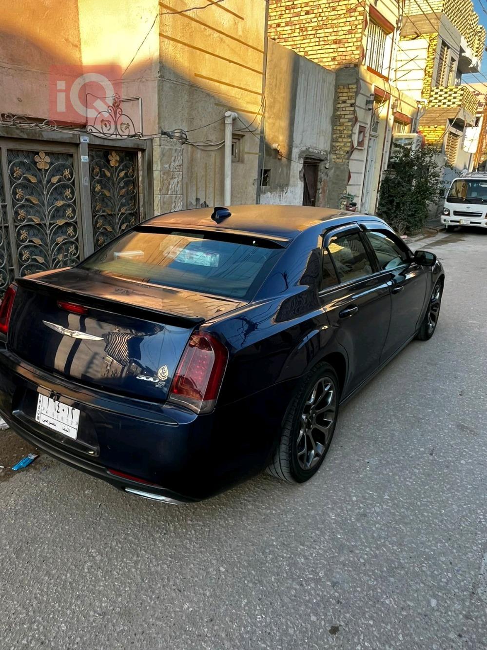 کرایسلەر 300